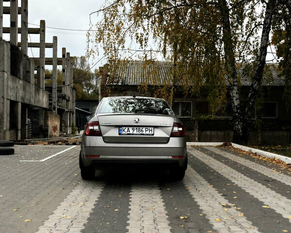 Шкода Октавия 2019 в Киеве на Automoto.ua Бежевый Шкода Октавия, объемом двигателя 1.8 л и пробегом 235 тыс. км за 14990 $, фото 15 на Automoto.ua
