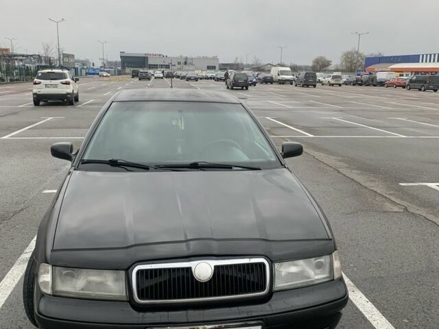 Черный Шкода Октавия, объемом двигателя 1.9 л и пробегом 487 тыс. км за 2800 $, фото 3 на Automoto.ua