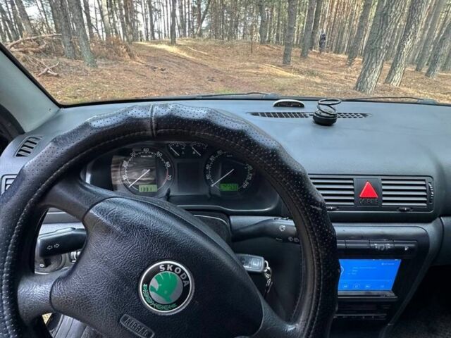 Черный Шкода Октавия, объемом двигателя 2 л и пробегом 423 тыс. км за 5200 $, фото 5 на Automoto.ua