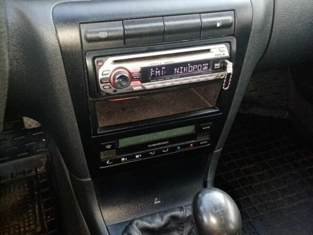 Черный Шкода Октавия, объемом двигателя 1.8 л и пробегом 290 тыс. км за 5000 $, фото 7 на Automoto.ua