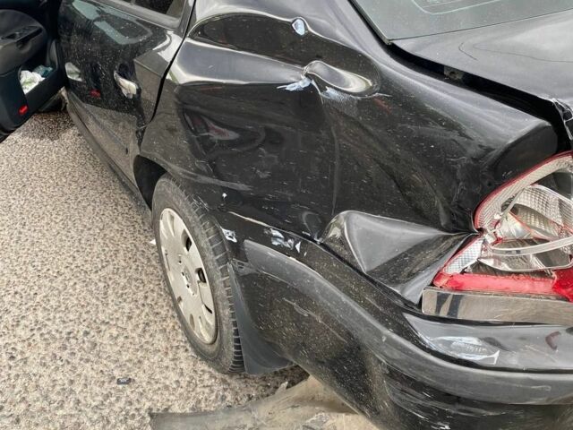 Шкода Октавия 2003 в Львове на Automoto.ua Черный Шкода Октавия, объемом двигателя 0 л и пробегом 350 тыс. км за 1800 $, фото 3 на Automoto.ua