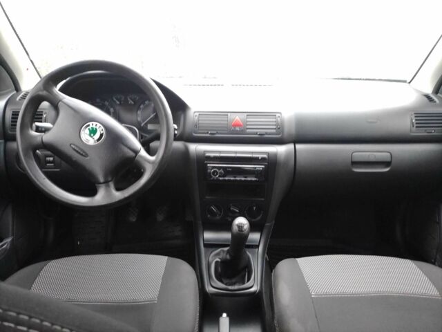 Шкода Октавия 2005 в Хусте на Automoto.ua Черный Шкода Октавия, объемом двигателя 0 л и пробегом 240 тыс. км за 5400 $, фото 5 на Automoto.ua