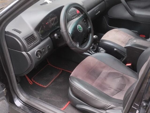 Черный Шкода Октавия, объемом двигателя 0 л и пробегом 225 тыс. км за 4350 $, фото 10 на Automoto.ua