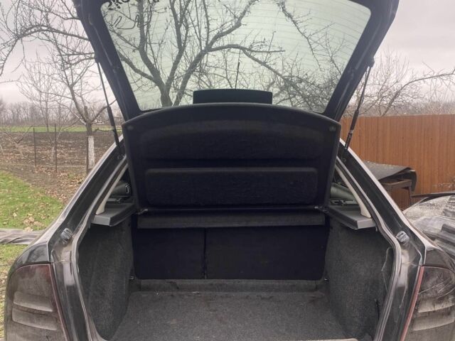 Черный Шкода Октавия, объемом двигателя 1.6 л и пробегом 201 тыс. км за 2200 $, фото 3 на Automoto.ua