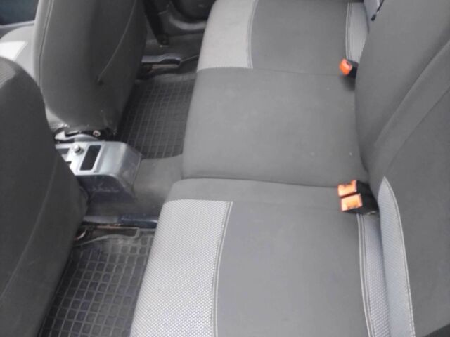 Шкода Октавия 2005 в Хусте на Automoto.ua Черный Шкода Октавия, объемом двигателя 0 л и пробегом 255 тыс. км за 5500 $, фото 9 на Automoto.ua