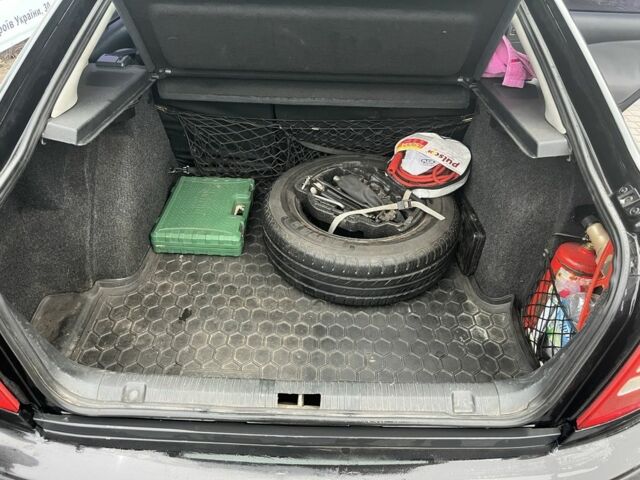 Чорний Шкода Октавія, об'ємом двигуна 1.8 л та пробігом 343 тис. км за 5550 $, фото 5 на Automoto.ua