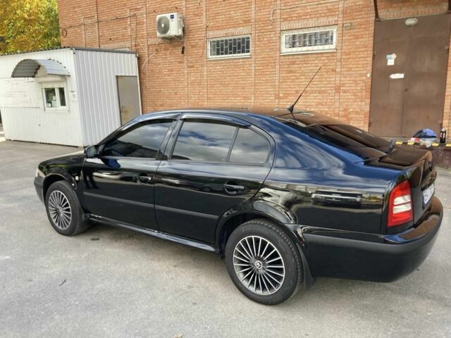 Чорний Шкода Октавія, об'ємом двигуна 1.6 л та пробігом 268 тис. км за 7200 $, фото 3 на Automoto.ua