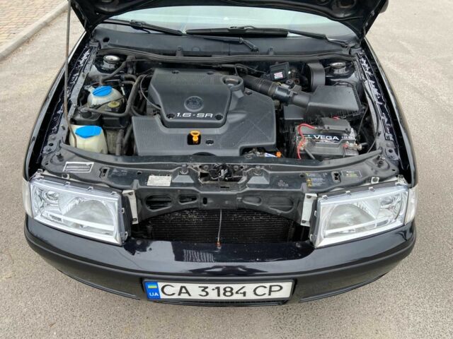 Чорний Шкода Октавія, об'ємом двигуна 1.6 л та пробігом 292 тис. км за 5250 $, фото 16 на Automoto.ua