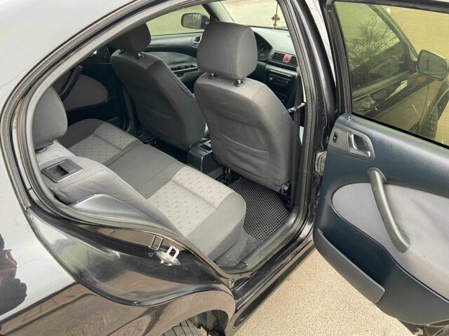 Чорний Шкода Октавія, об'ємом двигуна 1.6 л та пробігом 292 тис. км за 5250 $, фото 14 на Automoto.ua