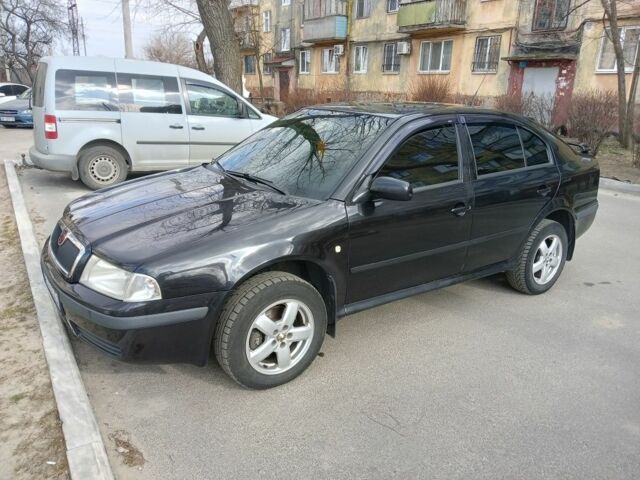 Чорний Шкода Октавія, об'ємом двигуна 2 л та пробігом 235 тис. км за 5000 $, фото 6 на Automoto.ua