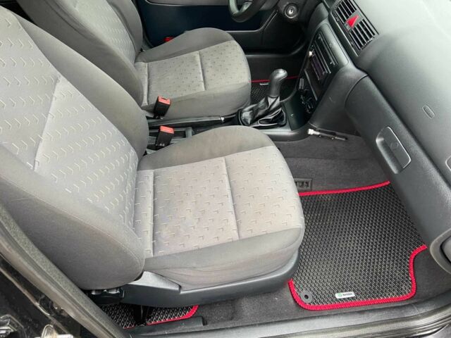 Чорний Шкода Октавія, об'ємом двигуна 1.6 л та пробігом 292 тис. км за 5250 $, фото 13 на Automoto.ua