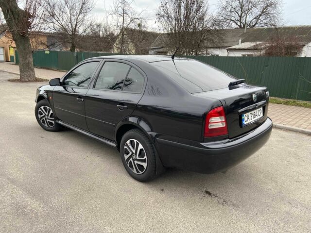 Чорний Шкода Октавія, об'ємом двигуна 1.6 л та пробігом 292 тис. км за 5250 $, фото 4 на Automoto.ua