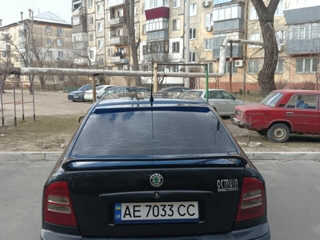 Чорний Шкода Октавія, об'ємом двигуна 2 л та пробігом 235 тис. км за 5000 $, фото 7 на Automoto.ua