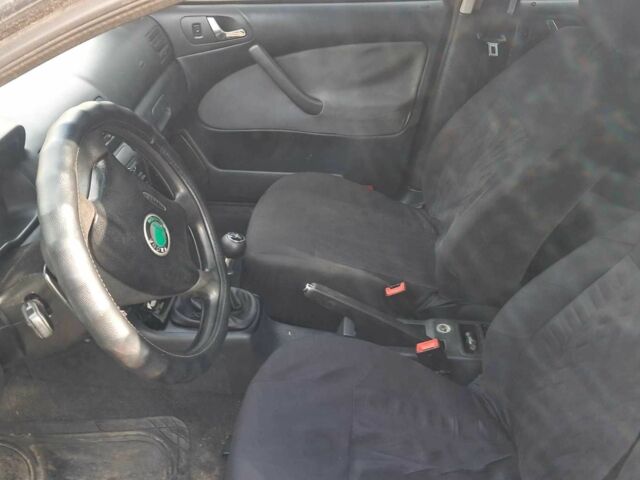 Шкода Октавия 2006 в Харькове на Automoto.ua Черный Шкода Октавия, объемом двигателя 1.6 л и пробегом 269 тыс. км за 4399 $, фото 4 на Automoto.ua