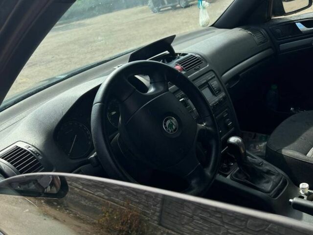 Черный Шкода Октавия, объемом двигателя 0 л и пробегом 680 тыс. км за 2500 $, фото 1 на Automoto.ua