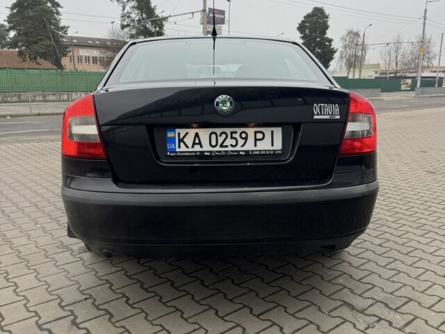 Черный Шкода Октавия, объемом двигателя 1.6 л и пробегом 2 тыс. км за 6300 $, фото 3 на Automoto.ua