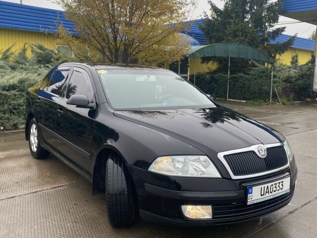 Черный Шкода Октавия, объемом двигателя 1.9 л и пробегом 244 тыс. км за 2800 $, фото 2 на Automoto.ua