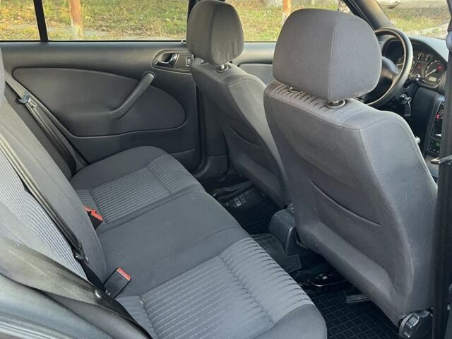 Черный Шкода Октавия, объемом двигателя 1.8 л и пробегом 276 тыс. км за 5500 $, фото 17 на Automoto.ua