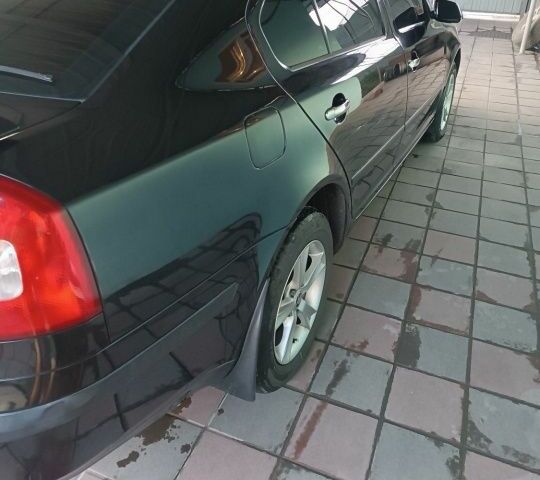 Черный Шкода Октавия, объемом двигателя 1.6 л и пробегом 300 тыс. км за 7500 $, фото 17 на Automoto.ua