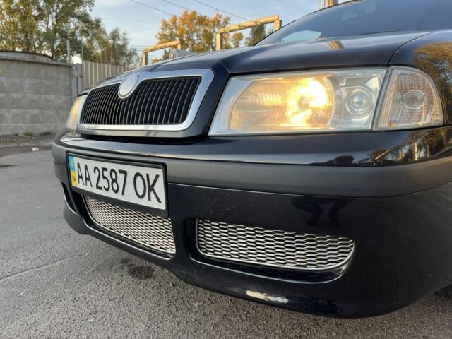 Черный Шкода Октавия, объемом двигателя 1.8 л и пробегом 276 тыс. км за 5500 $, фото 4 на Automoto.ua