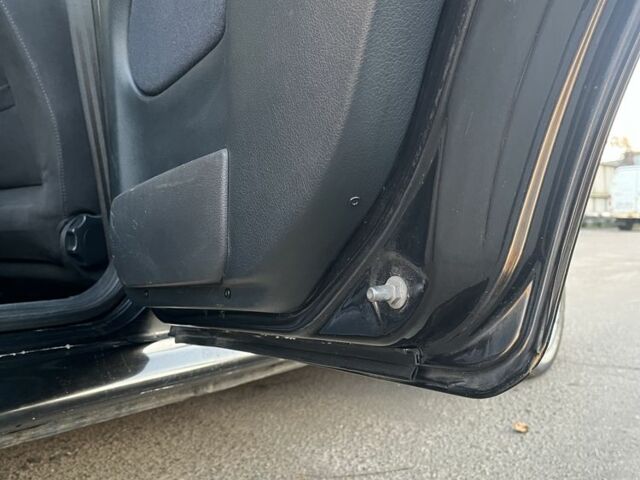 Черный Шкода Октавия, объемом двигателя 1.8 л и пробегом 276 тыс. км за 5500 $, фото 15 на Automoto.ua