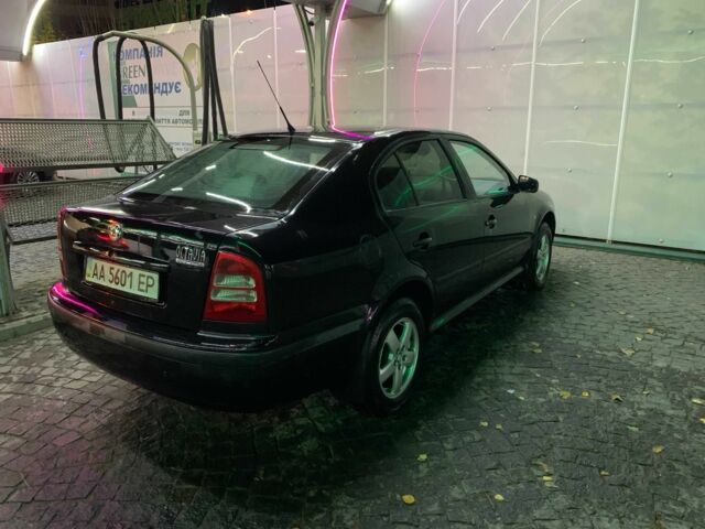 Черный Шкода Октавия, объемом двигателя 2 л и пробегом 340 тыс. км за 5200 $, фото 1 на Automoto.ua