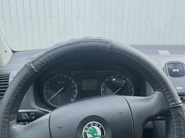 Черный Шкода Октавия, объемом двигателя 2 л и пробегом 330 тыс. км за 4250 $, фото 3 на Automoto.ua