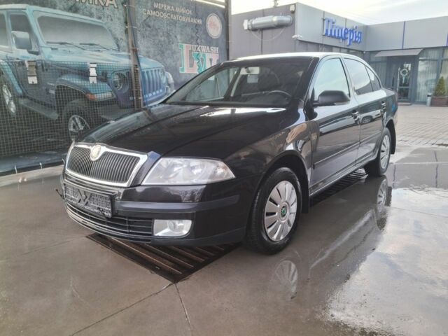 Черный Шкода Октавия, объемом двигателя 1.6 л и пробегом 220 тыс. км за 4300 $, фото 5 на Automoto.ua