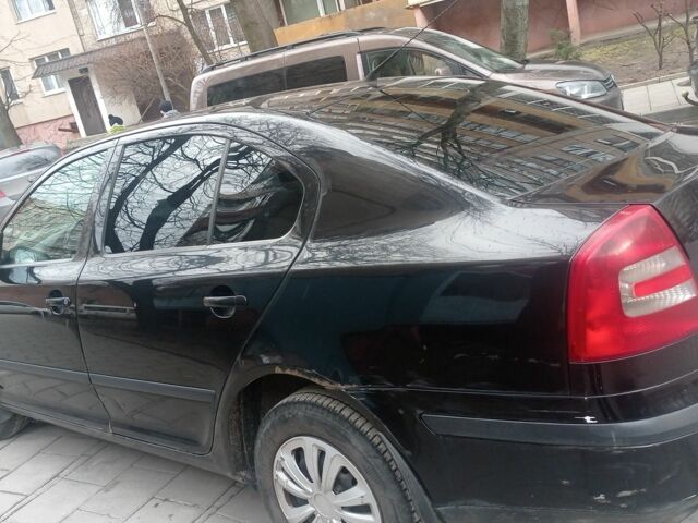 Чорний Шкода Октавія, об'ємом двигуна 2 л та пробігом 355 тис. км за 4731 $, фото 1 на Automoto.ua