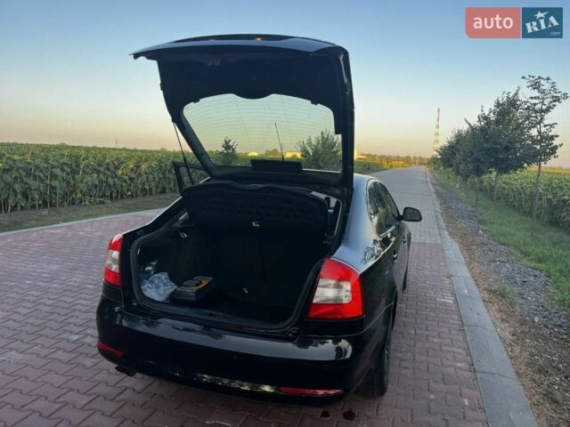 Черный Шкода Октавия, объемом двигателя 1.8 л и пробегом 260 тыс. км за 7350 $, фото 4 на Automoto.ua