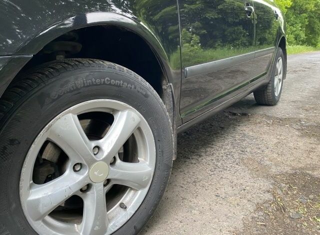 Чорний Шкода Октавія, об'ємом двигуна 1.6 л та пробігом 150 тис. км за 6500 $, фото 4 на Automoto.ua