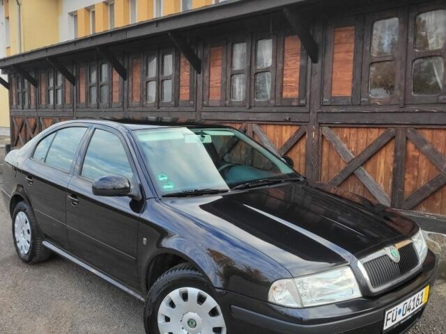 Черный Шкода Октавия, объемом двигателя 1.6 л и пробегом 197 тыс. км за 7150 $, фото 3 на Automoto.ua