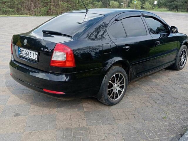 Черный Шкода Октавия, объемом двигателя 1.8 л и пробегом 210 тыс. км за 6772 $, фото 1 на Automoto.ua