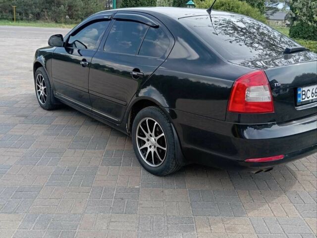 Черный Шкода Октавия, объемом двигателя 1.8 л и пробегом 210 тыс. км за 6772 $, фото 2 на Automoto.ua