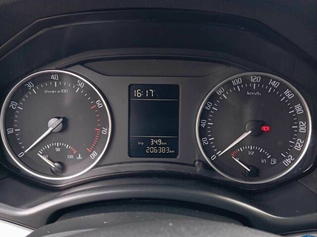 Черный Шкода Октавия, объемом двигателя 1.8 л и пробегом 210 тыс. км за 6772 $, фото 6 на Automoto.ua