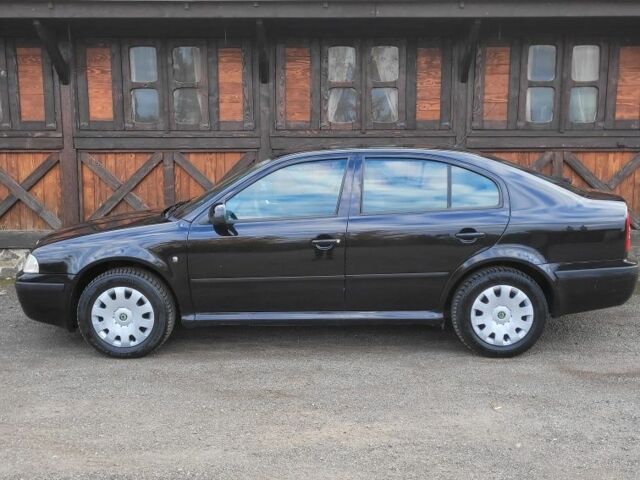 Черный Шкода Октавия, объемом двигателя 1.6 л и пробегом 197 тыс. км за 7150 $, фото 1 на Automoto.ua