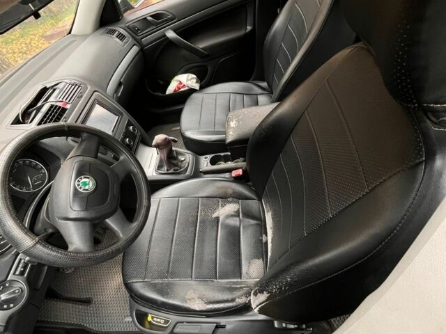 Черный Шкода Октавия, объемом двигателя 1.6 л и пробегом 204 тыс. км за 7800 $, фото 6 на Automoto.ua