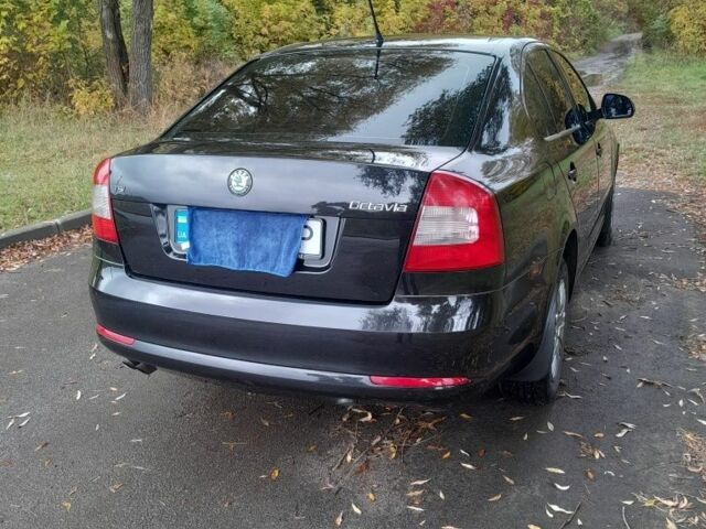 Чорний Шкода Октавія, об'ємом двигуна 1.8 л та пробігом 135 тис. км за 8200 $, фото 2 на Automoto.ua