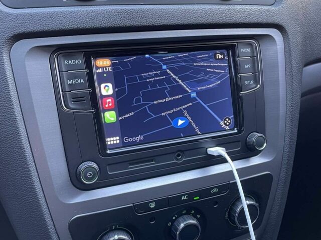 Черный Шкода Октавия, объемом двигателя 1.6 л и пробегом 219 тыс. км за 6900 $, фото 7 на Automoto.ua