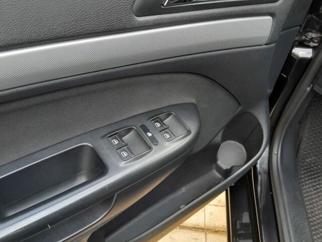 Чорний Шкода Октавія, об'ємом двигуна 1.8 л та пробігом 135 тис. км за 8200 $, фото 7 на Automoto.ua