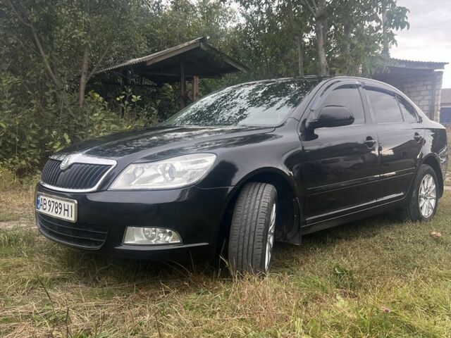 Черный Шкода Октавия, объемом двигателя 1.8 л и пробегом 180 тыс. км за 5500 $, фото 1 на Automoto.ua
