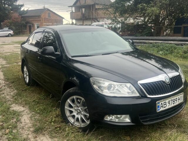 Черный Шкода Октавия, объемом двигателя 1.8 л и пробегом 180 тыс. км за 5500 $, фото 2 на Automoto.ua