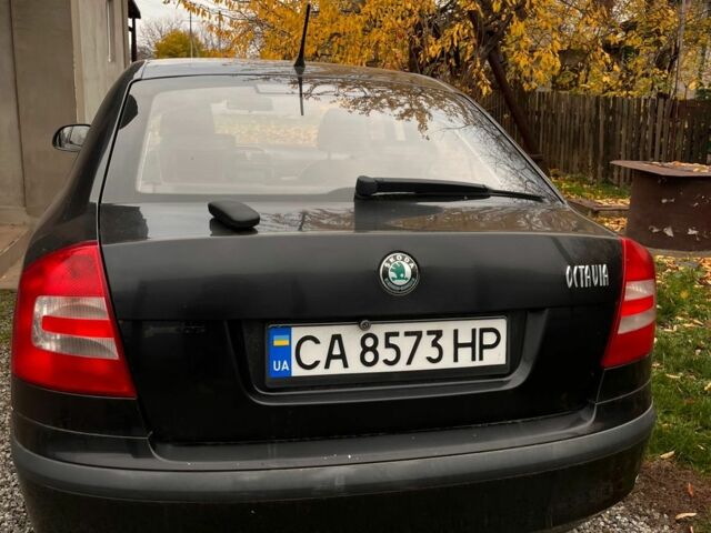 Черный Шкода Октавия, объемом двигателя 1.6 л и пробегом 204 тыс. км за 7800 $, фото 4 на Automoto.ua