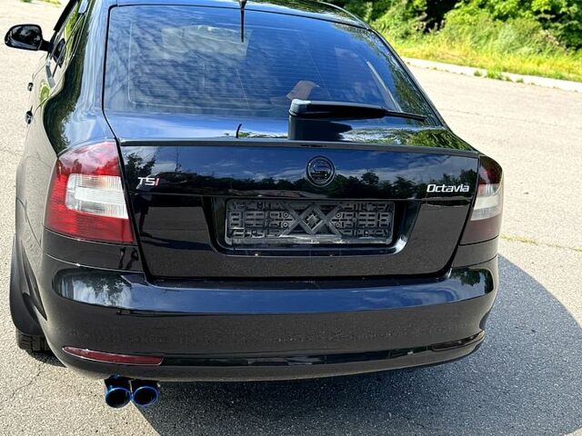 Черный Шкода Октавия, объемом двигателя 1.8 л и пробегом 202 тыс. км за 8299 $, фото 3 на Automoto.ua