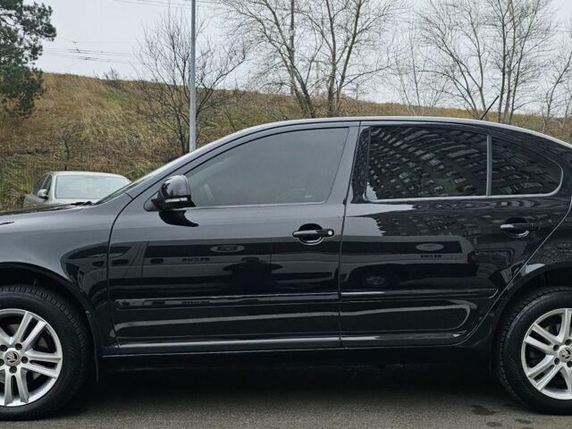 Чорний Шкода Октавія, об'ємом двигуна 2 л та пробігом 240 тис. км за 10900 $, фото 5 на Automoto.ua