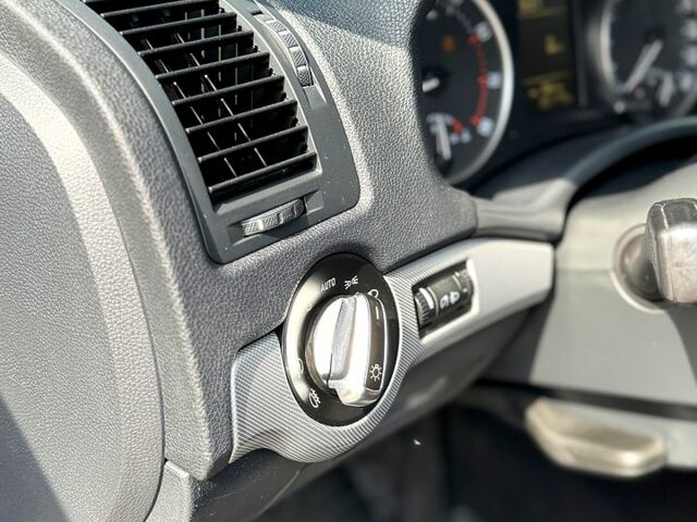 Черный Шкода Октавия, объемом двигателя 1.8 л и пробегом 202 тыс. км за 8299 $, фото 7 на Automoto.ua