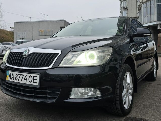 Чорний Шкода Октавія, об'ємом двигуна 2 л та пробігом 240 тис. км за 10900 $, фото 19 на Automoto.ua