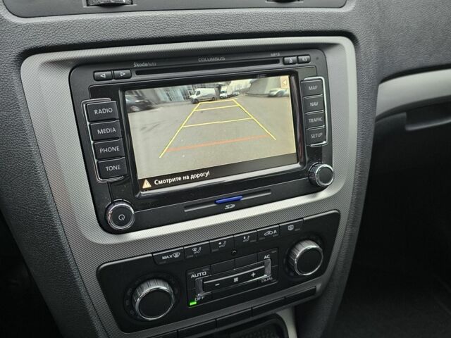 Чорний Шкода Октавія, об'ємом двигуна 2 л та пробігом 240 тис. км за 10900 $, фото 18 на Automoto.ua