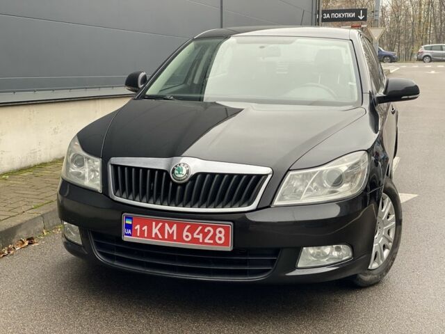 Чорний Шкода Октавія, об'ємом двигуна 1.6 л та пробігом 183 тис. км за 7999 $, фото 5 на Automoto.ua