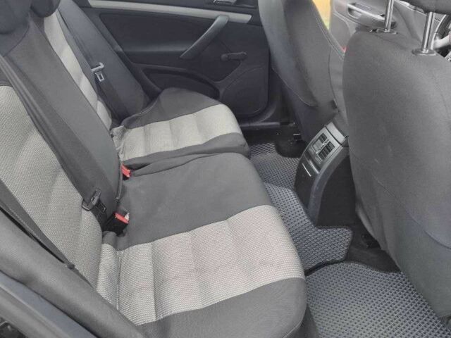 Черный Шкода Октавия, объемом двигателя 1.6 л и пробегом 320 тыс. км за 7000 $, фото 8 на Automoto.ua